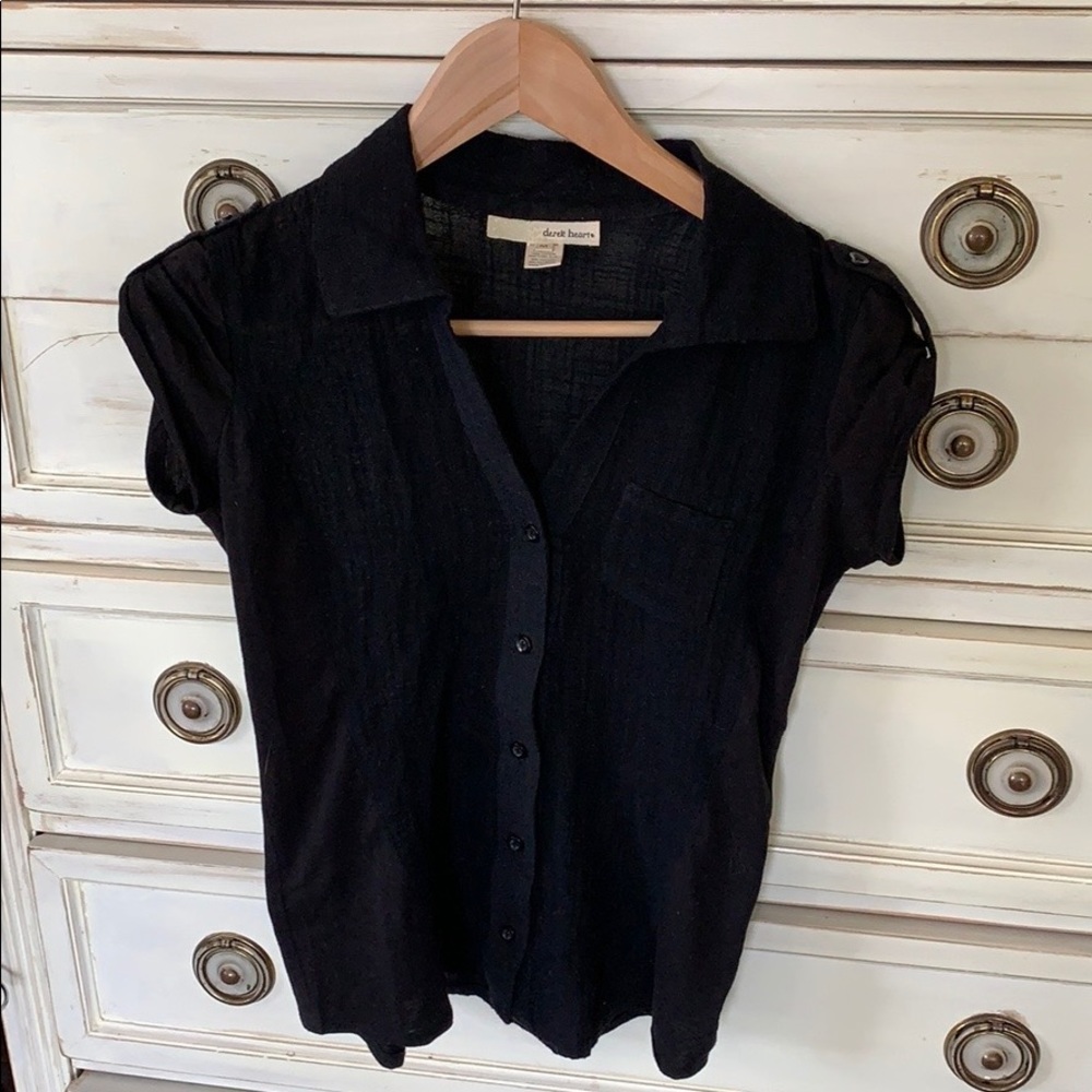 Derek heart button up short sleeve top
